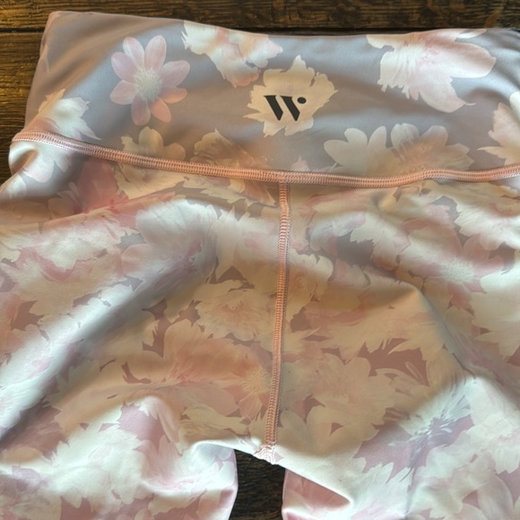 WITH pastel floral print leggings Sz s - Picture 4 of 4